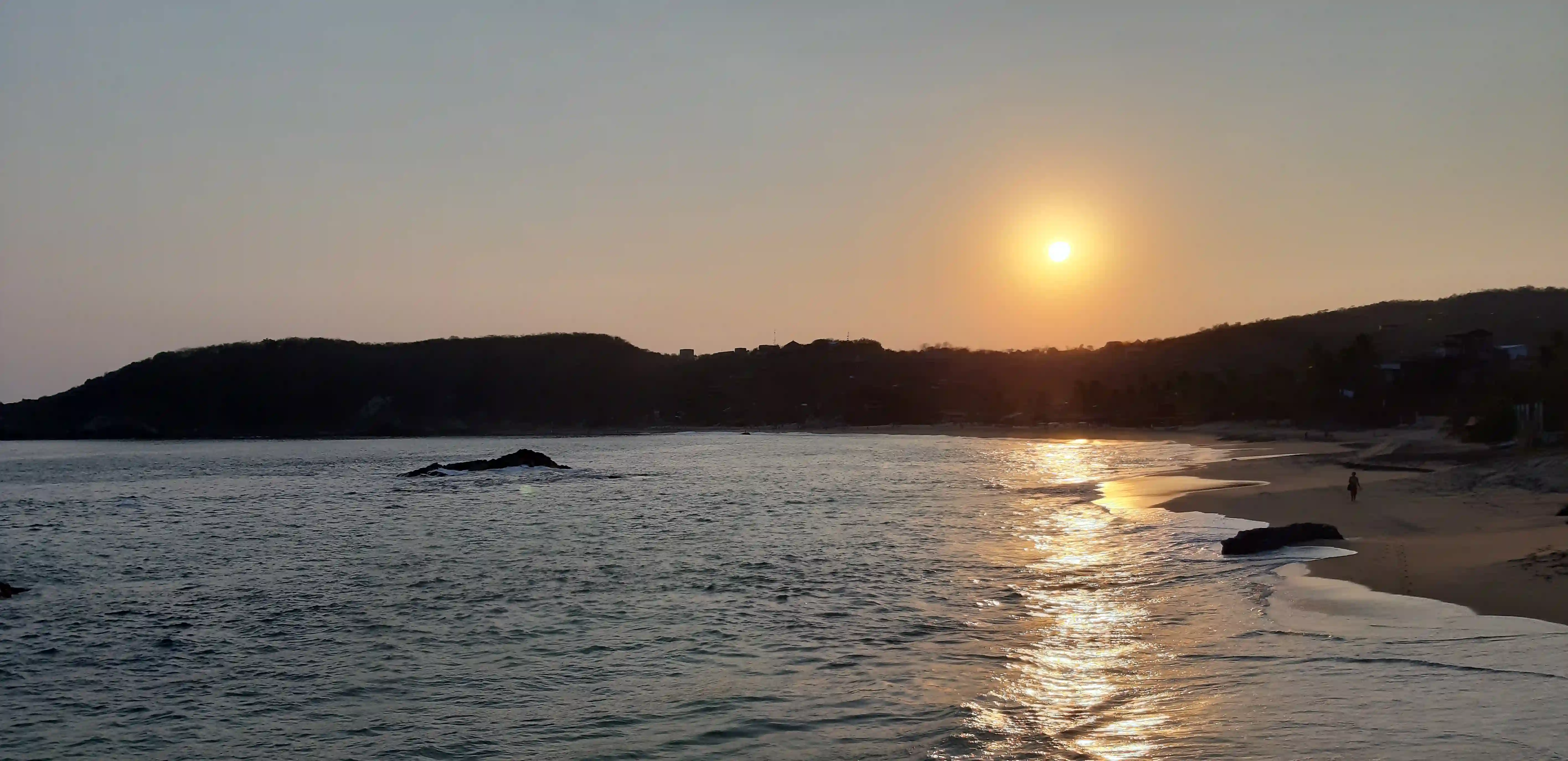 Punta Cometa Mazunte al atardecer con vista al Pacífico